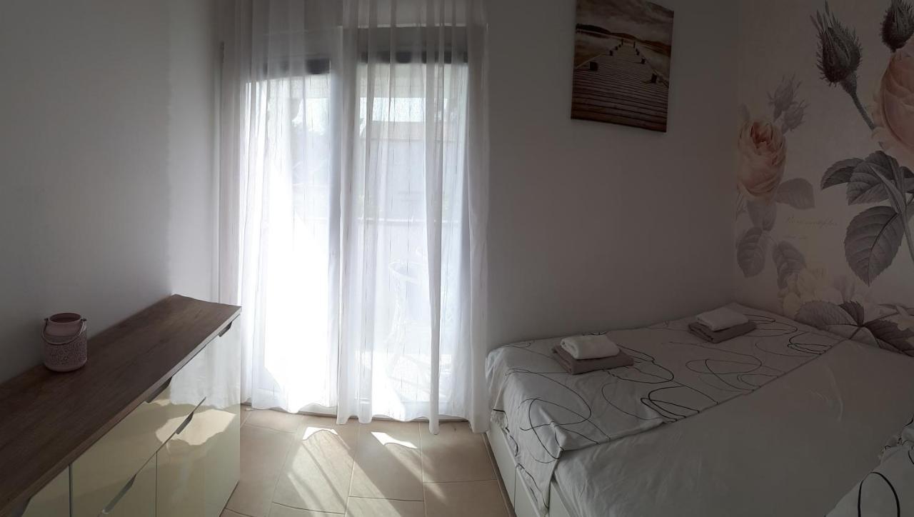 Apartman Raus Sabunike Privlaka  Esterno foto
